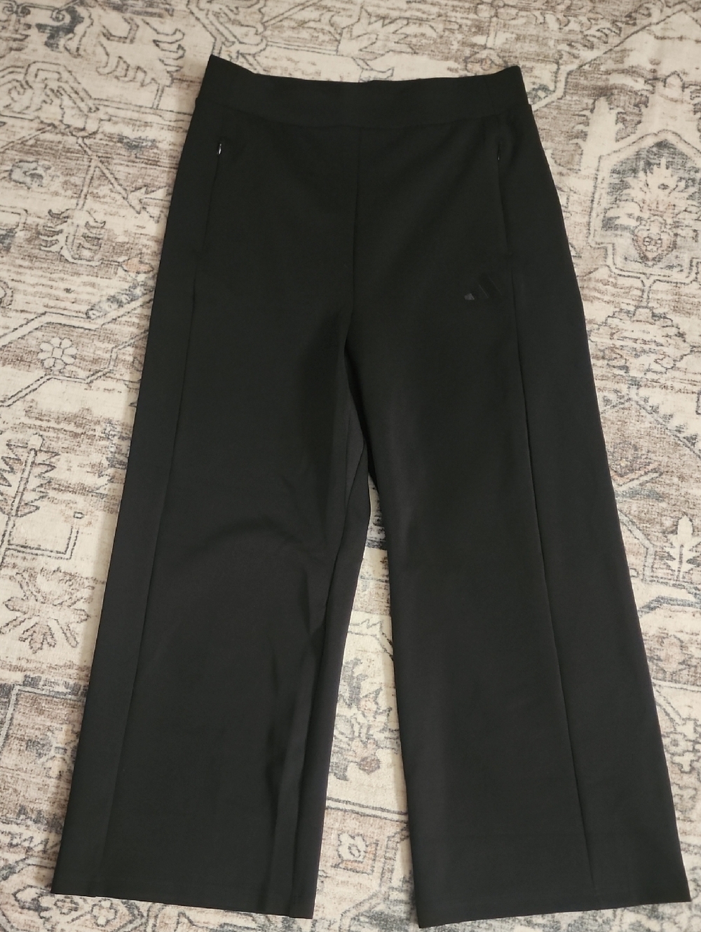 New adidas Women Large Black Wide-Leg Athletic Pants. New Never Worn. No Tags